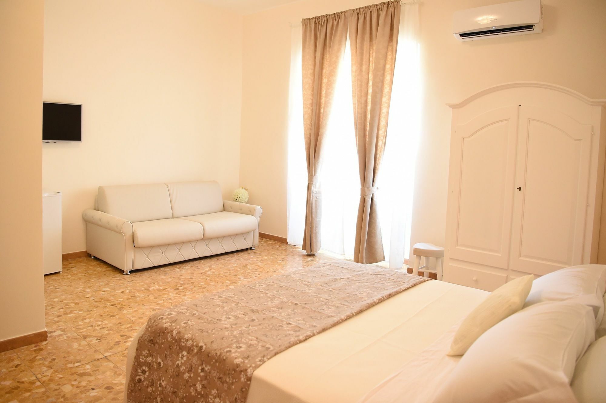 B&B Bonnes Suites Nápoles Exterior foto